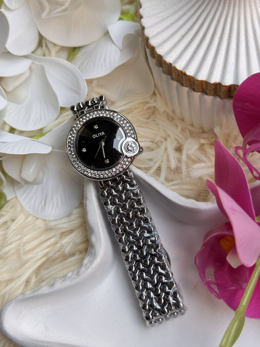 🖤 Oliya Women’s Black Crystal Luxury Watch – Elegant Round Dial with Diamond Accent