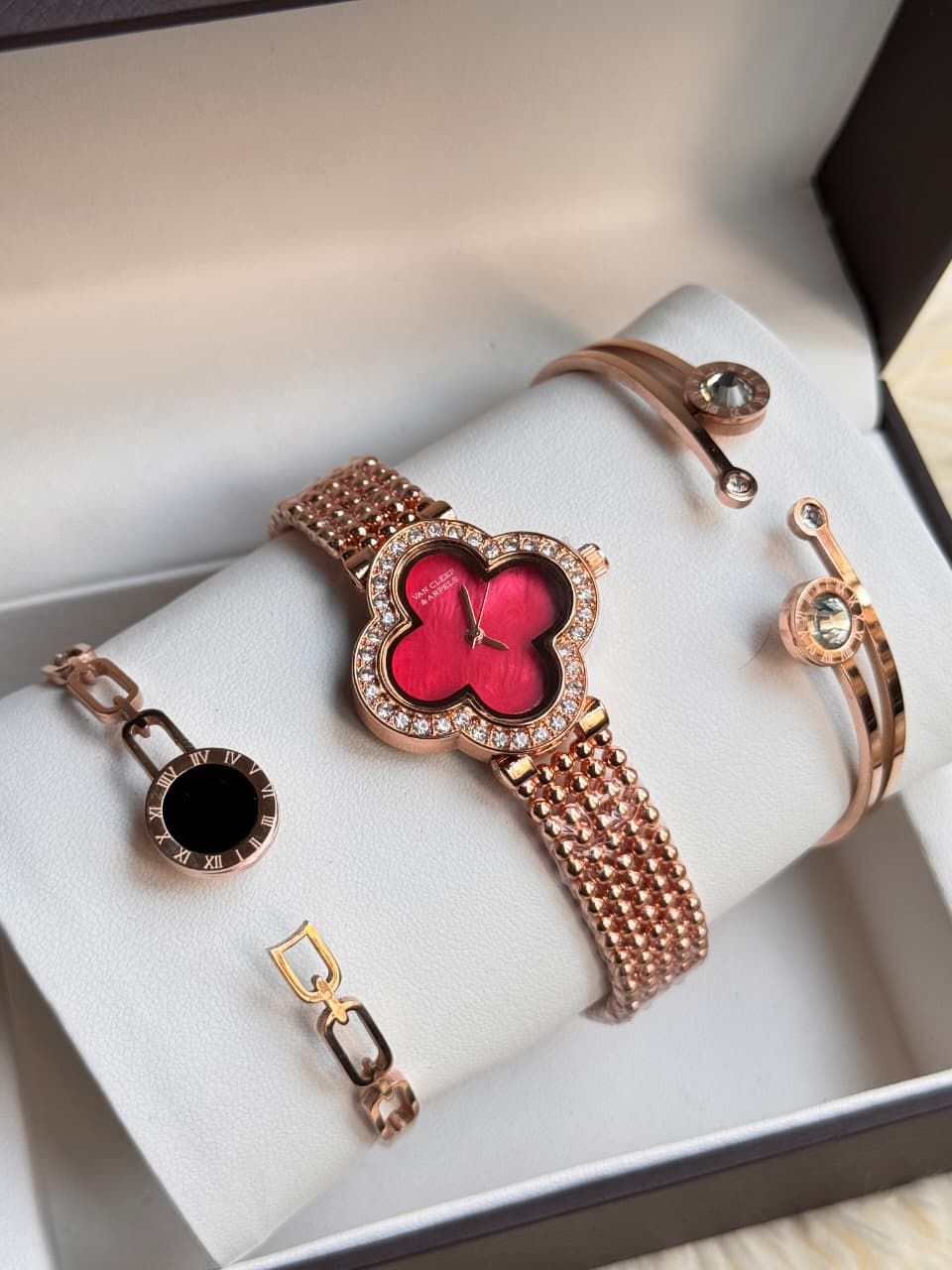 🌸 Van Cleef Rose Gold Women’s Red Dial Luxury Watch & Bracelet Gift Set