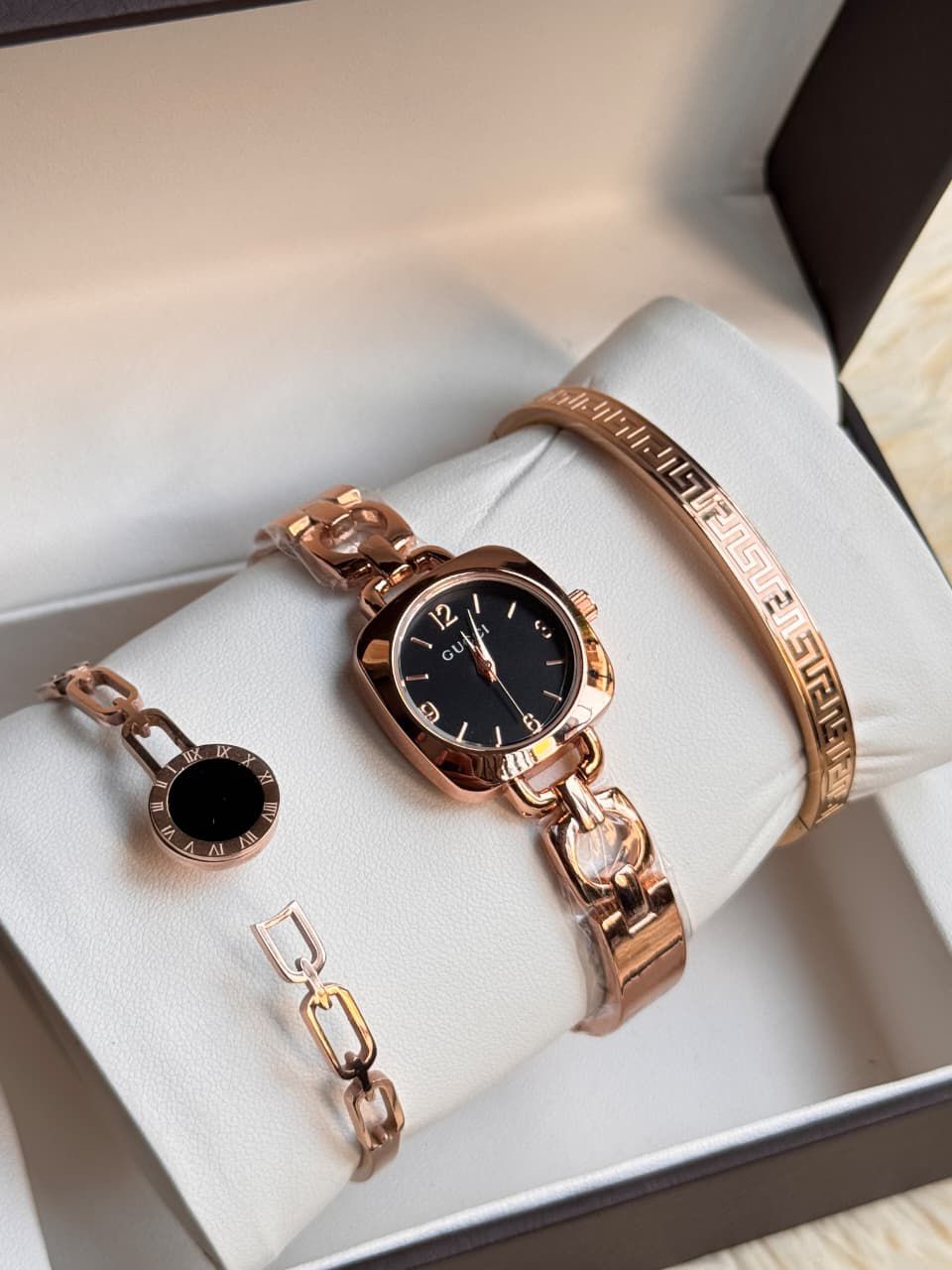 💖 GUCCII Rose Gold Women’s Black Dial Luxury Watch & Bracelet Gift Set
