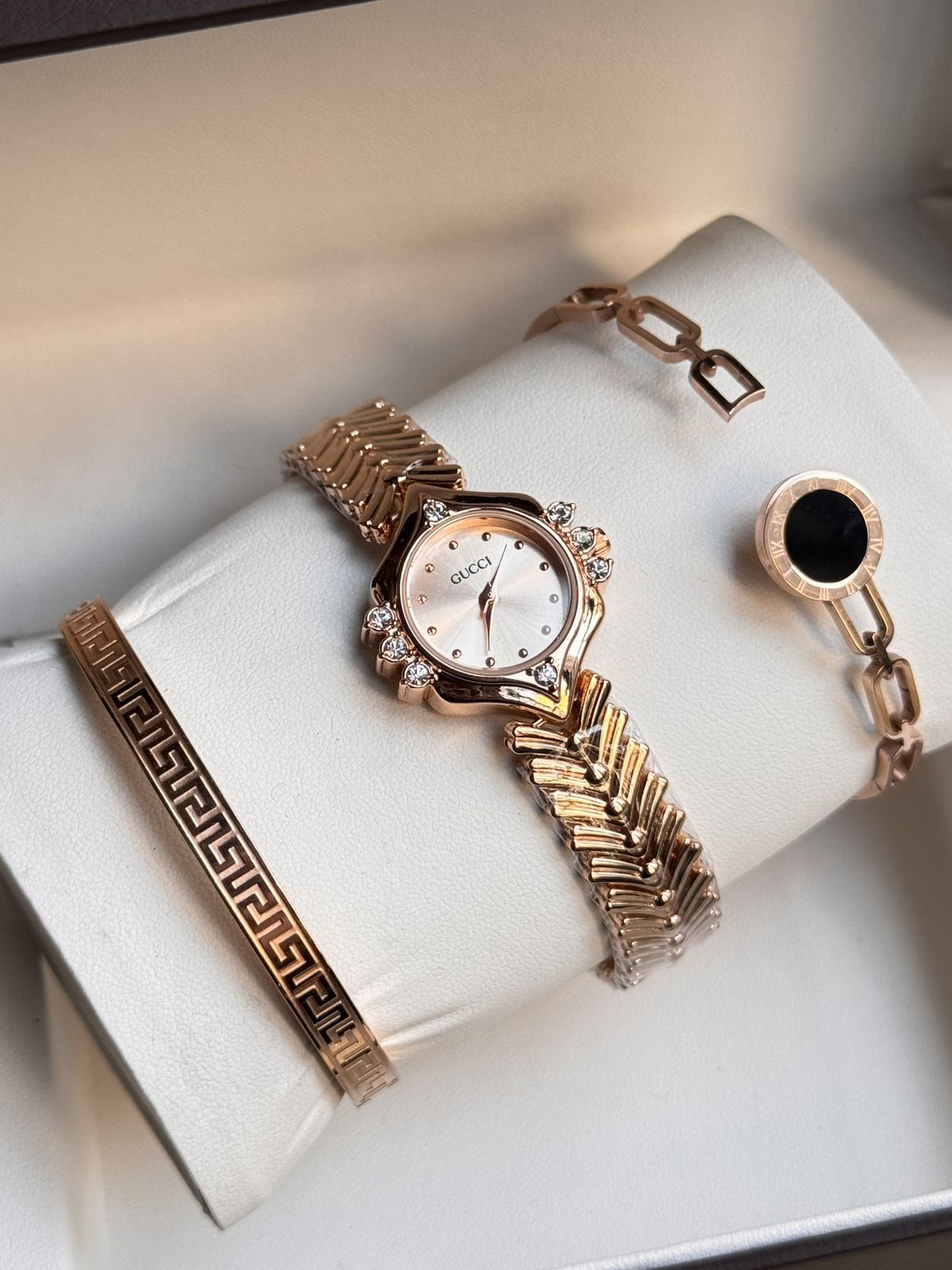 ✨ Luxury Guccii Inspired Rose-Gold Women’s Watch & Bracelet Gift Set ✨