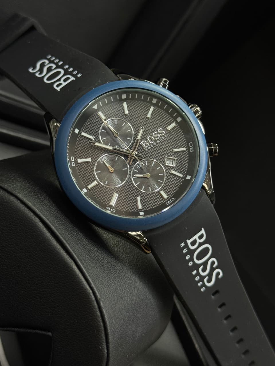 Hugoo Bosss Men’s Chronograph Watch with Black Silicone Strap & Grey Dial