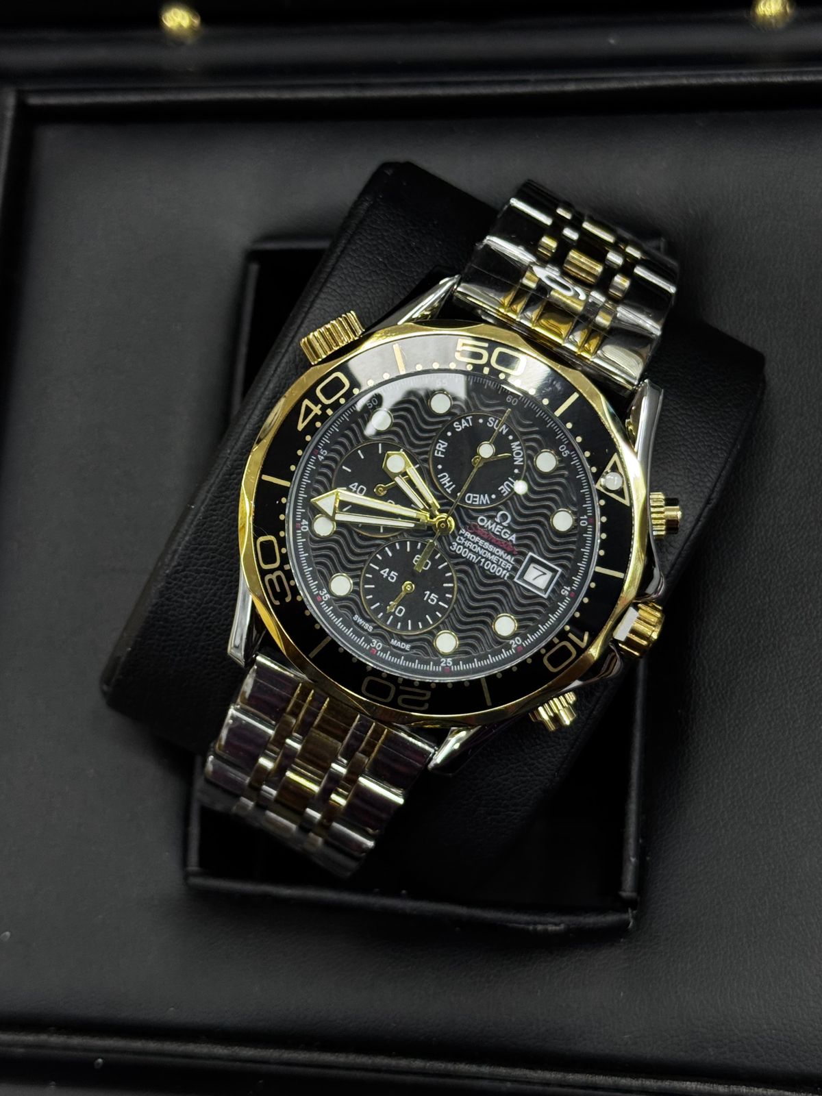 ⌚ Omegaa Seamaster–Style Chronograph Watch – Black & Gold