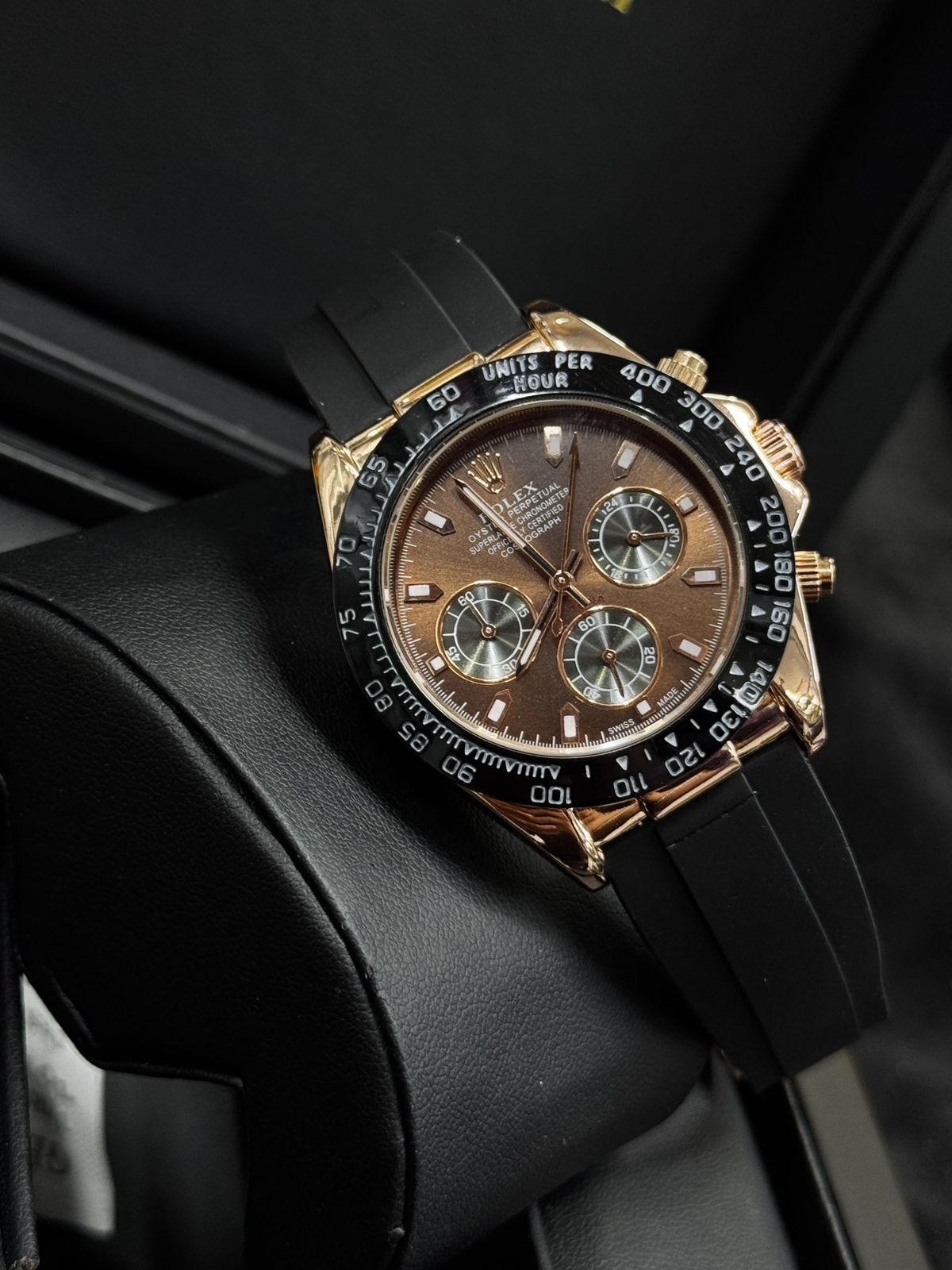 ⌚ Rolexx Men’s Chronograph Sports Watch – Brown Dial & Black Rubber Strap