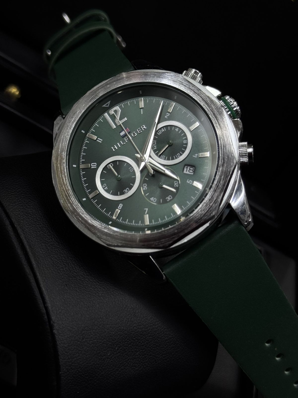 ⌚ Hilfigerr Style Chronograph Watch – Green Dial & Green Strap