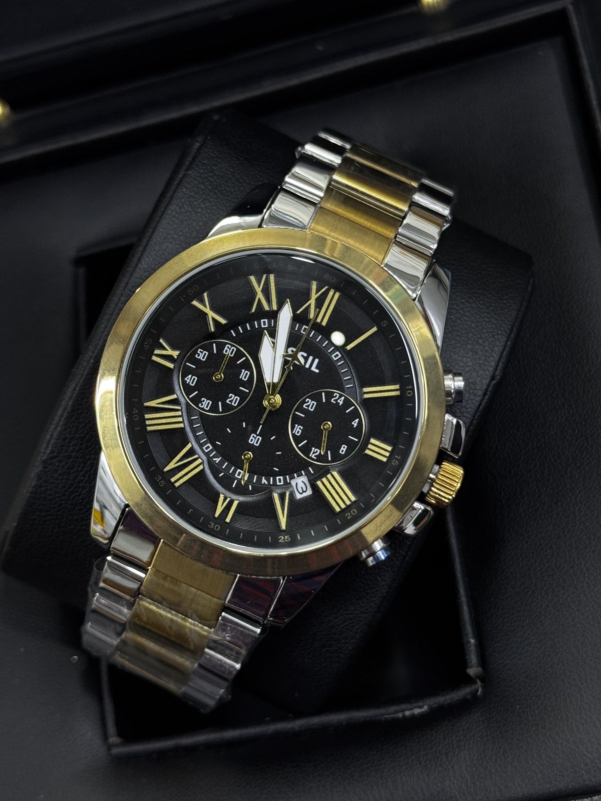 ⌚ Fossill Style Two-Tone Chronograph Watch – Black Dial (Men’s)